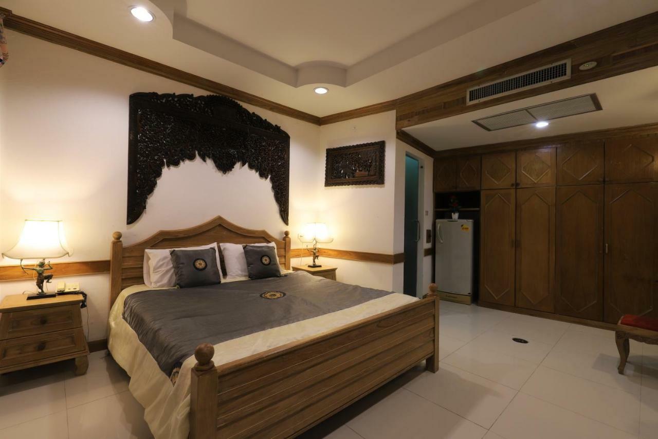 Right Spot Hotel Pattaya Bagian luar foto